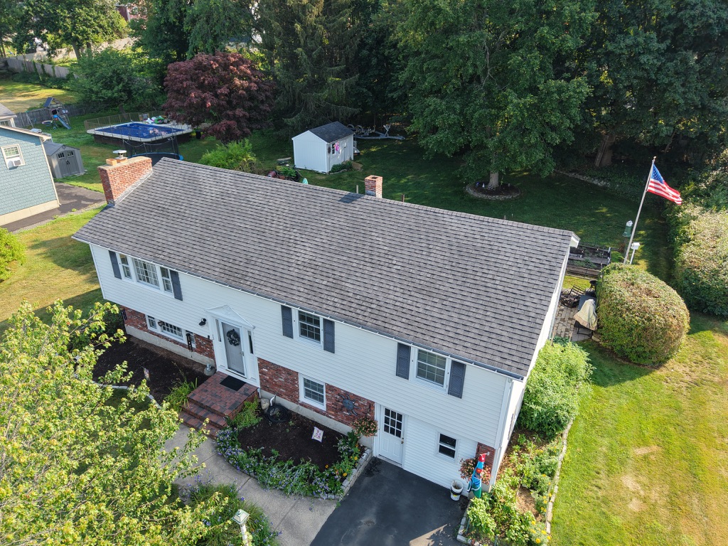 Roofing company in Topsfield, MA providing professional residential roofing services