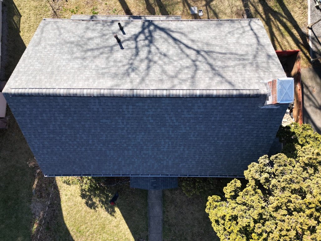 Roof repair in Norwell, MA fixing leaks and damaged shingles